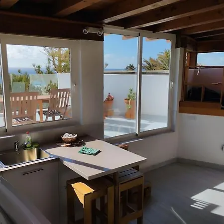 360 View To Ocean And Cliffs דירה